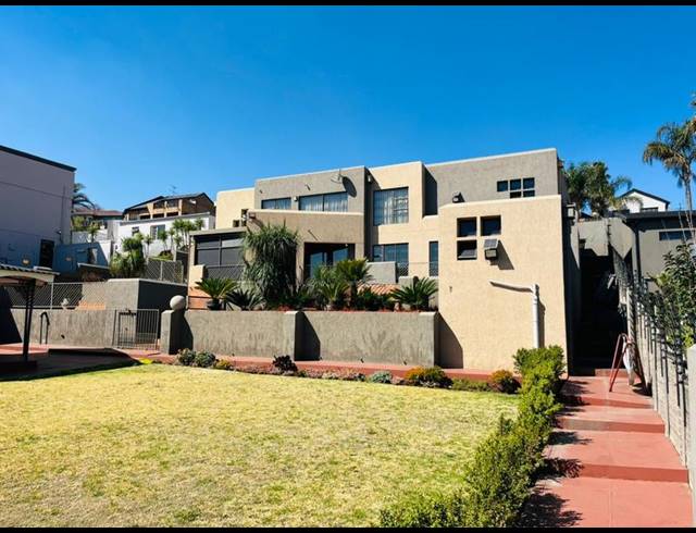 4 BEDROOM HOUSE FOR SALE IN BASSONIA